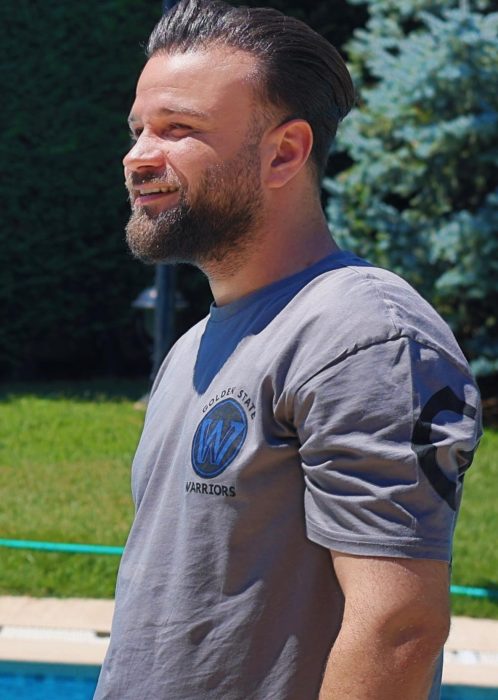 a1be105e-6b52-49b7-9d34-8e7a45d5c26c (1)